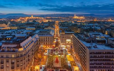 St Stephen square with christmas market-stock-foto