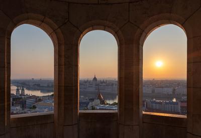 Sunrise in Budapest, Hungary-stock-foto