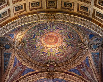 11.07.2019. London, UK, St Paul Cathedral. Splendid inside of the St Paul catherdal. Amazing, altar, frescos and cupola-stock-foto