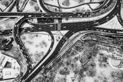 Roads from abowe in winter time-stock-foto