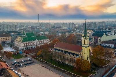 Fantastic high quality photos about center of Ujpest with City hall and Queen of Heaven church.-stock-foto