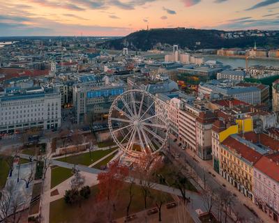 Ferris wheel In Hungary Budapest.-stock-foto