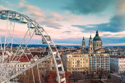 Ferris wheel In Hungary Budapest-stock-foto