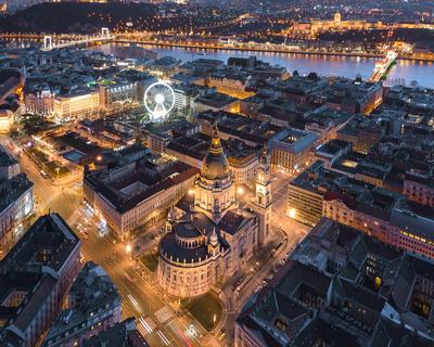 Europe Hungary Budapest aerial night cityscape-stock-foto