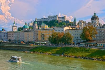 Salzburg skyline with Festung Hohensalzburg and Salzach river in summer, Salzburg, Salzburger Land, Austria-stock-photo