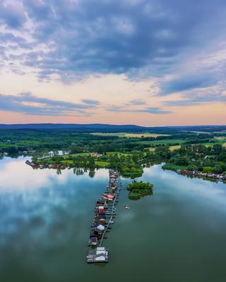 Lake Bokod next to Oroszlany city in Hungary-stock-foto