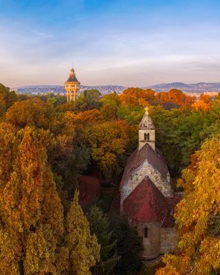 St Michael ruin chapel in Margaret island Budapest-stock-foto