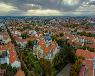 Aerial cityscape with new synagogue about Szeged Hungary-stock-foto