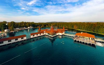 Lake Heviz natural warm water thermal bath in Hungary-stock-photo