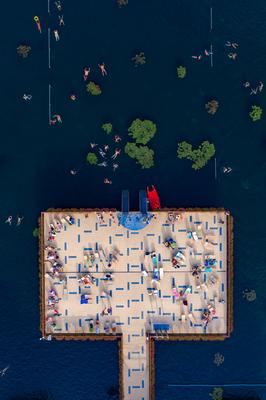 Lake Heviz natural warm water thermal bath in Hungary-stock-foto