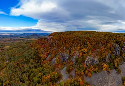 Saint Gerorge Hill in Hungary-stock-foto