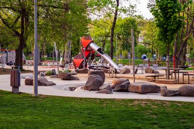 Budapest City park big playground-stock-foto