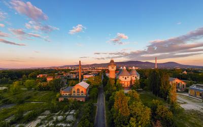 Renovated towers in an abandoned aera-stock-foto