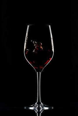 Red wine in glass-stock-foto