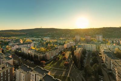 panelok a naplementében-stock-foto