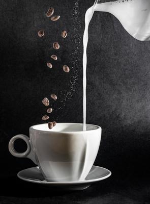 tejeskávé-stock-foto