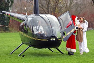 Traditionelle Landung des Nikolaus in Essen Am Nikolaustag, den 6. Dezember 2024 hatte die traditionelle Landung des Nik-stock-foto