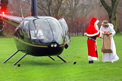 Traditionelle Landung des Nikolaus in Essen Am Nikolaustag, den 6. Dezember 2024 hatte die traditionelle Landung des Nik-stock-foto