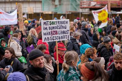 Demonstrationen fuer Legalisierung von Abtreibungen-stock-foto