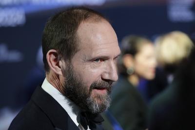 Aufnahme vom 7. Dezember 2024 Ralph Fiennes kommt zu den European Film Awards 2024 im Kultur- und Kongresszentrum Luzern-stock-foto