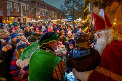 Tratition Architektur Volksfest Weihnacht-stock-foto
