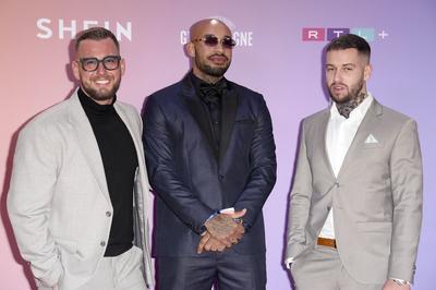 Antonino de Niro, Lukas Baltruschat und Marc-Robin Wentz bei der Verleihung der Reality Awards 2024 in den MMC Studios.-stock-foto
