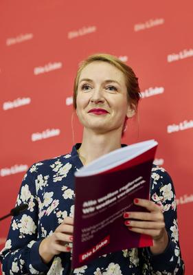 Vorstellung Wahlprogramm Die Linke zur Bundestagswahl 2025-stock-foto