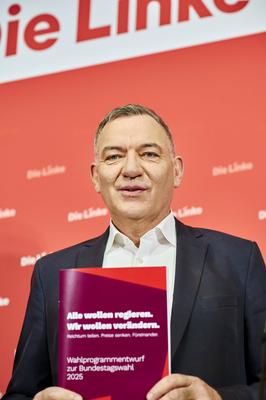 Vorstellung Wahlprogramm Die Linke zur Bundestagswahl 2025-stock-foto
