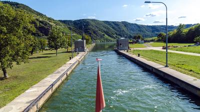 schleuse,schleusenanlage,schiffsschleuse,homonym,schleusen,schleusenanlagen *** canal lock,sluice,canal locks,sluices fs-stock-photo