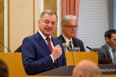 Landhaus Linz, Landtagssitzung-stock-foto