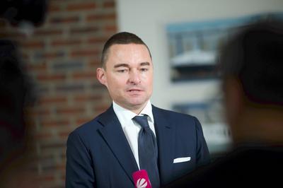 Flensburg, Schleswig-Holstein Lars Windhorst, deutscher Unternehmer mit Wohnsitz in London beantwortet Fragen der Presse-stock-foto