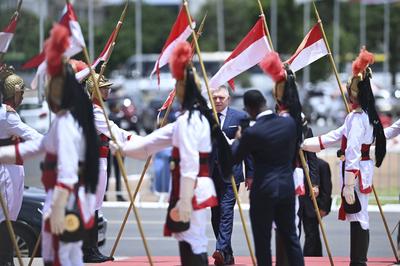 Alckmin recebe Prim Minist da Eslov?quia-stock-foto