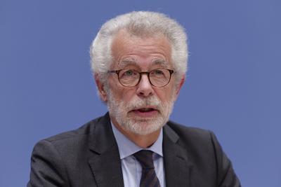 Integrationsbarometer 2024 vorgestellt-stock-foto
