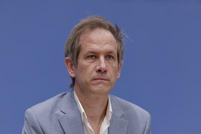 Integrationsbarometer 2024 vorgestellt-stock-foto