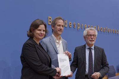Integrationsbarometer 2024 vorgestellt-stock-foto