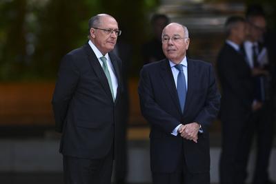 Alckmin recebe Prim Minist da Eslov?quia-stock-foto