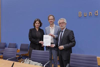 Integrationsbarometer 2024 vorgestellt-stock-foto