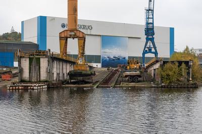 Passage Nord Ostseekanal NOBISKRUG German Superyachts for the 22nd century steht daf?r neue Wege in der Konstruktion von-stock-foto