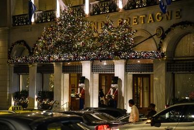 Greece: Athens city is decorated and ready for christmas.-stock-foto