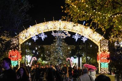 Greece: Athens city is decorated and ready for christmas.-stock-foto