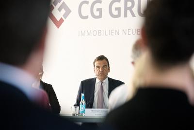 PK Pressekonferenz im ehemaligen Postscheckamt mit Christoph Groener CEO der CG Gruppe Aufnahmen vom Gelaende Berlin Deu-stock-photo
