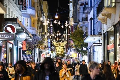 Greece: Athens city is decorated and ready for christmas.-stock-foto