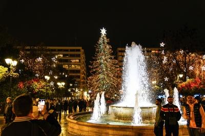 Greece: Athens city is decorated and ready for christmas.-stock-foto