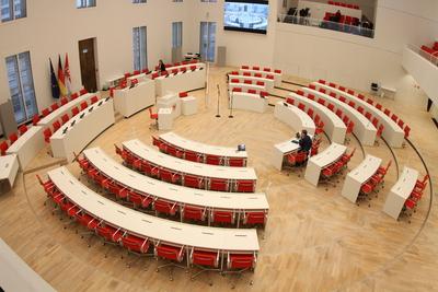 Potsdam, Brandenburg, Deutschland, 11.12.2024: Brandenburgischer Landtag: Wahl des Ministerpr?sidenten: Plenarsaal vor B-stock-photo