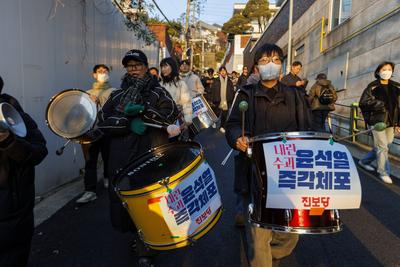 Protesters Call for South Korean President Yoon Suk Yeol Impeachment-stock-photo