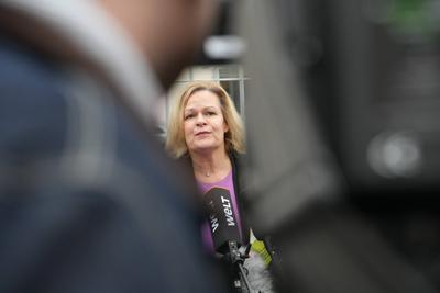 Pressekonferenz vor dem Kanzleramt, Faeser-stock-foto