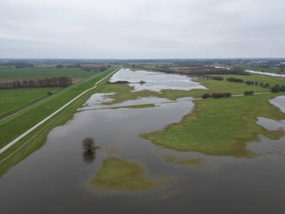 Der Fluss Ems tritt ?bers Ufer.-stock-foto