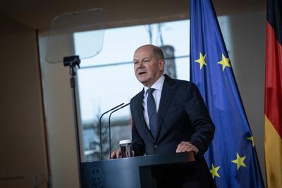 Pressestatement von Bundeskanzler Olaf Scholz im Bundeskanzleramt zur bevorstehenden Vertrauensfrage im Deutschen Bundestag-stock-foto