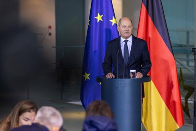 Statement Bundeskanzler Olaf Scholz zum Antrag der Vertrauensfrage-stock-foto