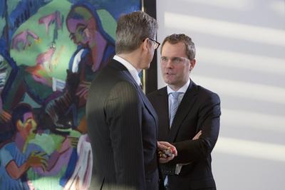 Bildnummer: 56765633  Datum: 20.12.2011  Copyright: imago/Reiner ZensenBerlin, den 20.12.2011 87. Kabinettsitzung im Bundeskanzleramt Foto: v.l. Bundesaussenminister Guido Westerwelle, FDP, und Bundesgesundheitsminister Daniel Bahr, FDP. Politik People GER x0x xub 2011 quer premiumd POLITIK POLITICS halbe Figur Gestik  56765633 Date 20 12 2011 Copyright Imago Reiner Zensen Berlin the 20 12 2011 87 Cabinet meeting in Federal Chancellery Photo V l German Foreign Minister Guido Westerwelle FDP and Federal Health Minister Daniel BAHR FDP politics Celebrities ger x0x  2011 horizontal premiumd politics POLITICS Halbe Figure Gesture-stock-photo